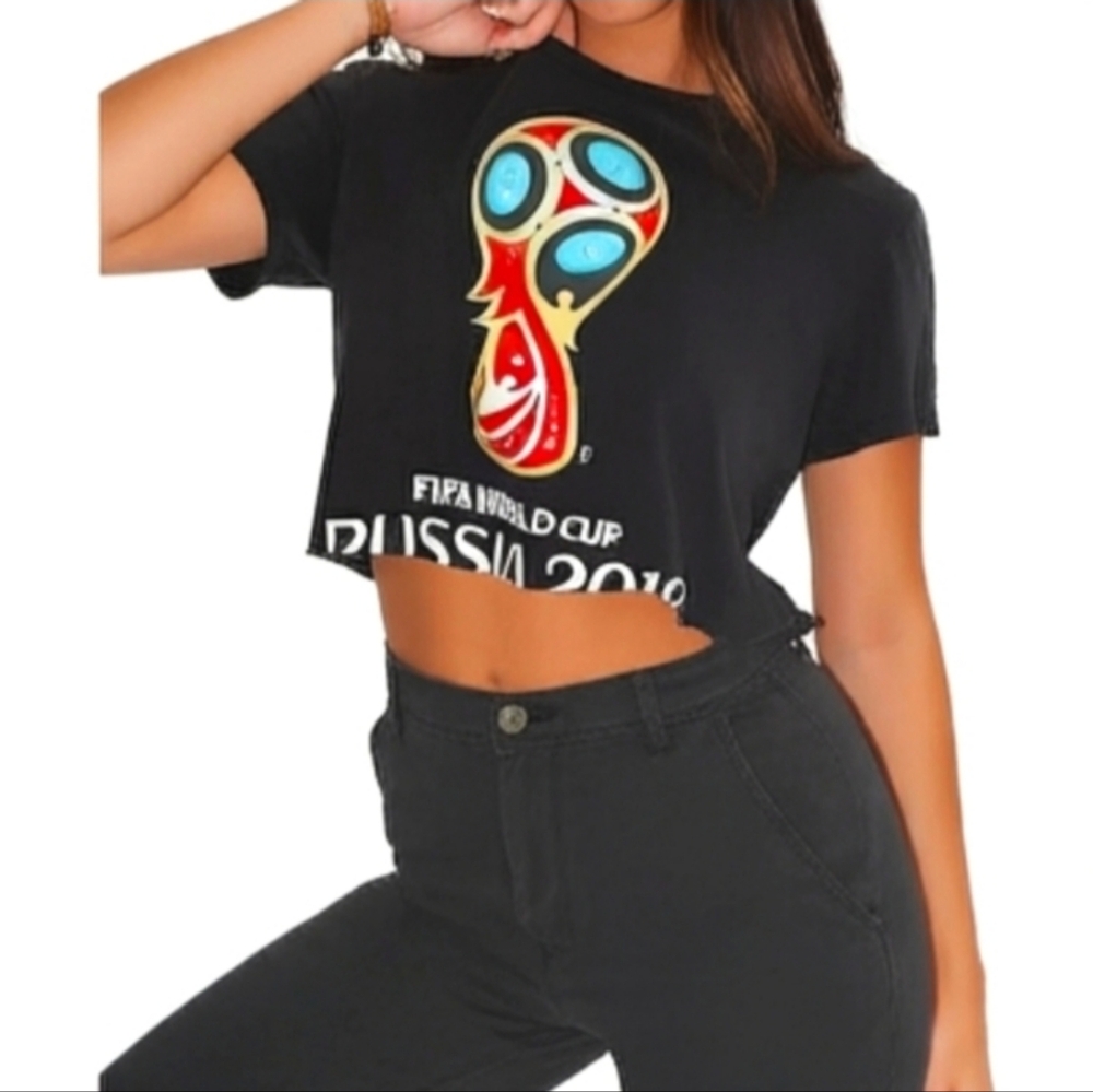 Adidas Official FIFA Russia 2018 World Cup Black Graphic T-shirt Fitted Sz US M - Picture 12 of 12